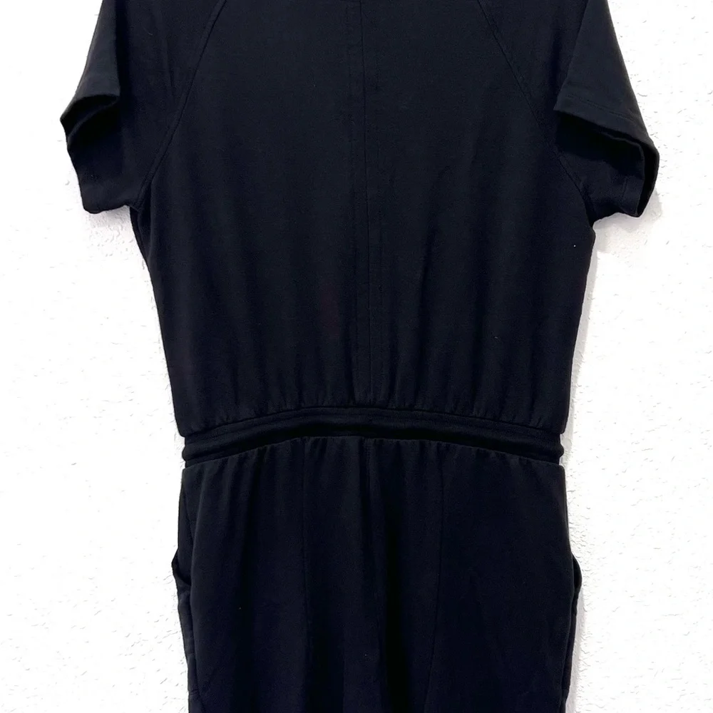 Athleta preowned chic